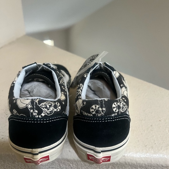 NWNT RARE Vans Men 50Th Limited Old Skool Pirates Pirate Santa, 36 REISSUE Men 9 - Picture 8 of 11